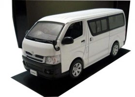 White 1:43 Scale Diecast Toyota HIACE Model