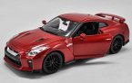 Red / White 1:24 Scale Bburago 2017 Diecast Nissan GT-R Model