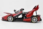 Red / Black 1:18 Scale Bburago Diecast Ferrari FXX K Model
