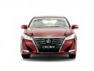 White / Black / Red 1:18 Scale Diecast 2015 Toyota Crown Model