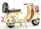 Flowers Painting White 1:8 Vintage Tinplate Vespa Scooter Model