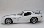 1:24 White Maisto Diecast Dodge VIPER GT2 Model