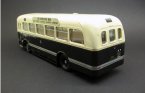 1:50 Scale white-green Corgi UK 1950s Airport Bus Model