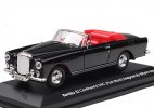 Black 1:43 Scale Diecast 1961 Bentley S2 Continental DHC Model