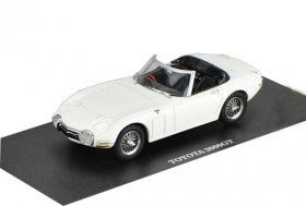 White 1:43 Scale Kyosho Diecast Toyota 2000GT Model