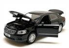 Kids Pull-Back White / Black 1:32 Scale Toyota Camry Toy