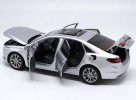 1:18 Scale Silver 2015 Diecast Ford Taurus Model