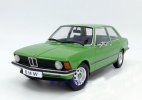 Green 1:18 Scale Diecast 1975 BMW 318I E21 Model