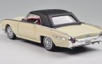 Welly 1:18 Creamy White Diecast 1962 Ford Thunderbird Model