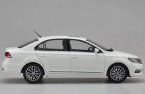 1:18 Scale White / Golden 2017 Diecast VW New Santana Model