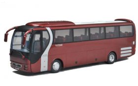Wine Red 1:43 Scale Die-Cast YuTong LION\'S STAR Bus Model