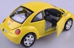 Yellow 1:18 Scale Bburago Diecast VW New Beetle Model