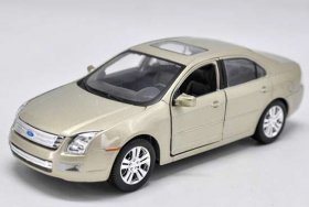 1:24 Scale Golden Maisto Diecast 2006 Ford Fusion Model