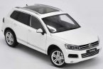 1:18 Scale Black / White GTA Diecast VW Touareg TSI Model