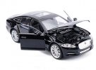 Black / White 1:24 Scale Welly Diecast Jaguar XJ Model