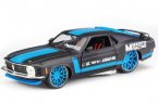 Black-Blue 1:24 Scale Diecast 1970 Ford Mustang Boss 302 Model
