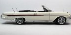 White 1:18 Scale SunStar Diecast 1961 Chevrolet IMPALA Model