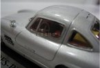 Silver 1:43 Scale Atlas Diecast Mercedes-Benz 300 SL Model
