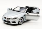 White / Red / Blue / Silver 1:24 Scale Diecast BMW M6 Model