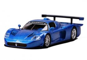 Blue 1:24 Scale Motormax Diecast Maserati MC 12 Corsa Model