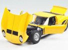 Yellow / Orange 1:18 Welly Diecast 1971 Lamborghini Miura SV