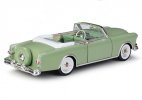 Light Green Welly 1:28 Scale Diecast 1953 Packard Caribbean