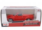 1:24 Scale Maisto Red / Silver Diecast 2004 Chevrolet SSR Model