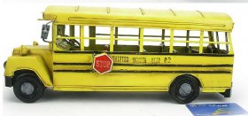 Yellow Iron Made Retro Style Classical Yellow School Bus Model