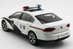 White 1:18 Scale Police Diecast VW New Magotan Model