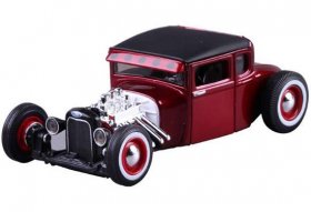 Wine Red 1:24 Scale Maisto Diecast 1929 Ford Model A Model