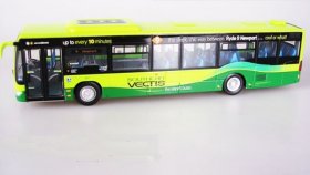 1:76 Scale Red/Green Mercedes-Benz England City Bus Model