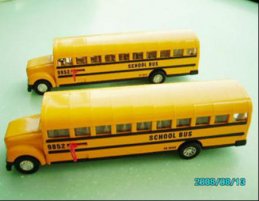 NO.9852 Yellow Classical U.S. School Bus Toy