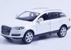Blue / White Kids 1:24 Scale Diecast Audi Q7 Toy