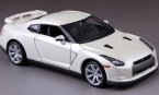 Black / Red /Silver / White 1:24 Diecast 2009 Nissan GT-R Model
