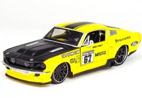 Yellow 1:24 Scale Maisto Diecast 1967 Ford Mustang GT Model