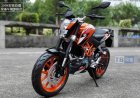 Orange-Black 1:12 Scale Diecast KTM DUKE 200 Motorcycle
