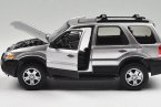Silver 1:24 Welly Diecast 2005 Ford Escape XLT Sport Model