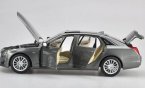 1:18 Scale Gray / White 2016 Diecast Cadillac CT6 Model