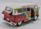 1:24 Scale Red-White Maisto Diecast VW T1 Bus Model