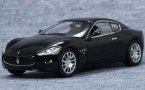 White / Black 1:24 MotorMax Diecast Maserati Gran Turismo