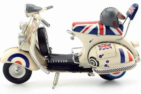 Union Jack Colours Tin Model Scooter Vespa Ideal For Adults and Children 
