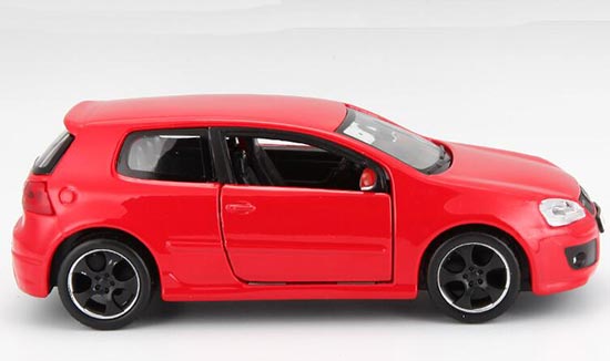 Beroep Split Crimineel Red / White 1:32 Bburago Diecast VW Golf GTI Model [NB2T637] : EZBUSTOYS.COM