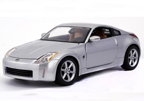 EBBRO 43788 1:43 SCALE NISSAN FAIRLADY 350Z Z33 COUPE 2005 DIE CAST MODEL RED