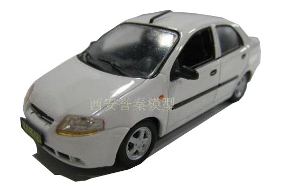 модель 1:43 chevrolet aveo