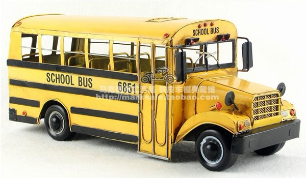 Yellow School Bus Die Cast Metal 8 1/2" long Authentic Scale Vintage 1988 Unused 