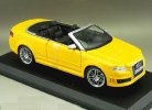 Black / Yellow 1:18 Scale Maisto Diecast Audi RS4 SPYDER Model