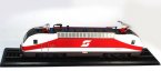 1:87 Scale Red-White City Train Model