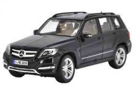 Black 1:18 Scale Maisto Diecast Mercedes-Benz GLK 350 Model