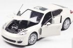 White / Wine Red 1:24 Welly Diecast Porsche Panamera S Model