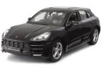 Black / Blue 1:24 Scale Bburago Diecast Porsche Macan Model